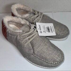 New With Tags Magellan Outdoors Women's Aztec Moccasin Slippers Size  9, 10